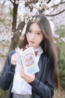 爱上谎言的女人